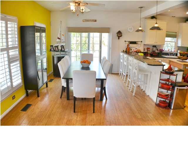 221 W Indian Ave, Folly Beach, SC 29439