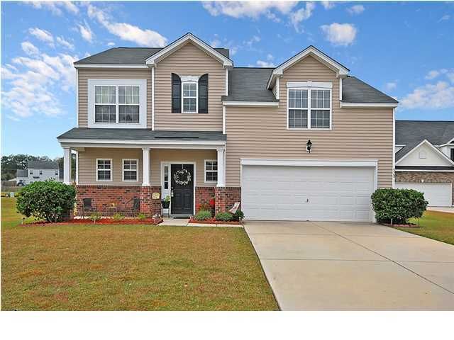 572 English Oak Cir, Moncks Corner, SC 29461