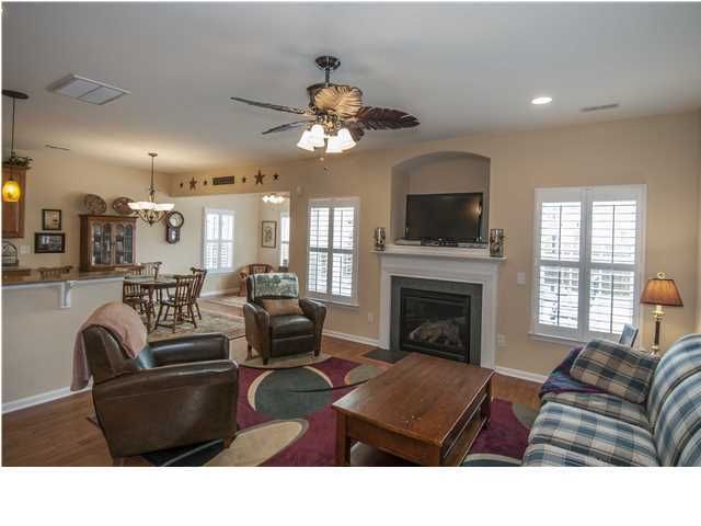 8018 Henderson Rd, Summerville, SC 29483