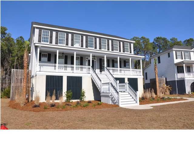 1835 Delacourt Ave, Mount Pleasant, SC 29466