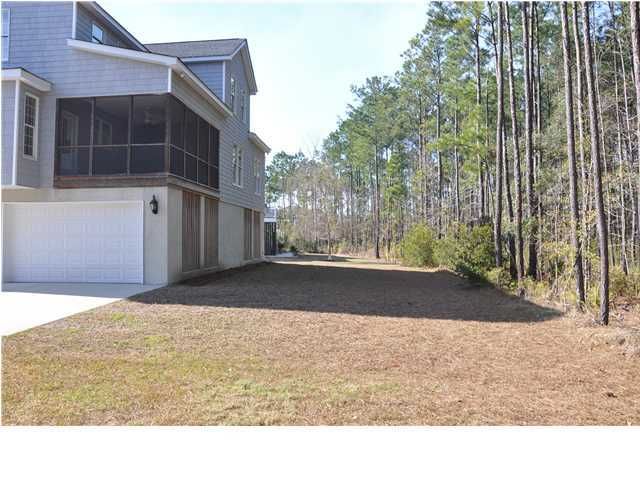 1835 Delacourt Ave, Mount Pleasant, SC 29466