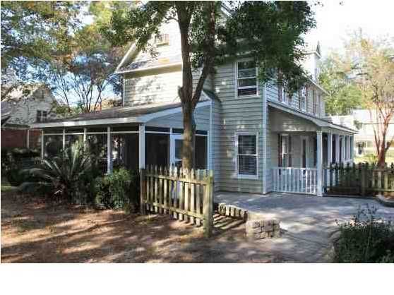 2035 Middleburg Ln, Mount Pleasant, SC 29464