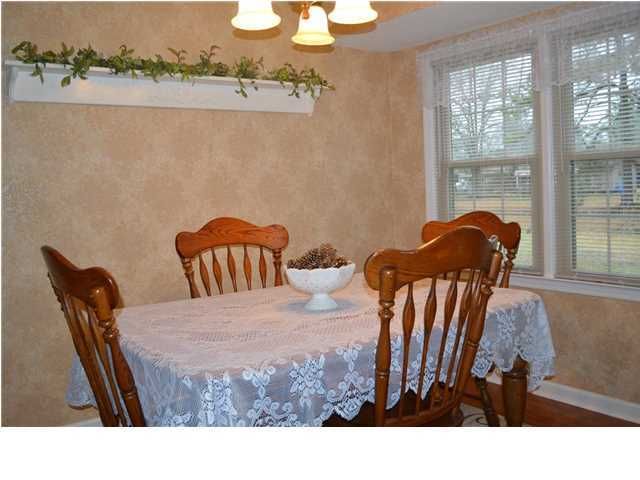 121 Brown Ct, Summerville, SC 29483