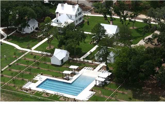 106 Phoebe Rd, Summerville, SC 29483