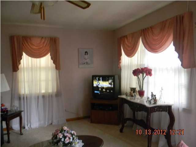 3867 Walnut St, North Charleston, SC 29405