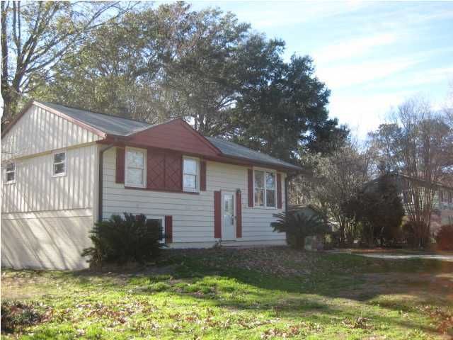1808 Debbenshire Dr, Charleston, SC 29407