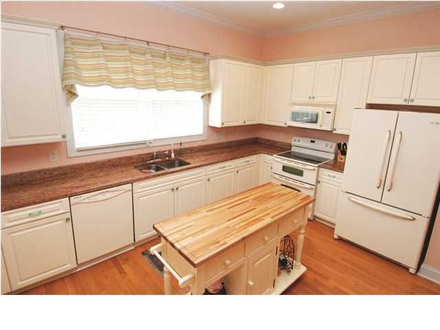 3007 Seabrook Village Dr, Seabrook Island, SC 29455