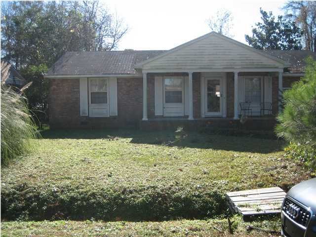 2045 Cheraw Dr, Charleston, SC 29412