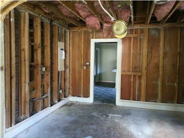 5045 Chateau Ave, Charleston, SC 29405