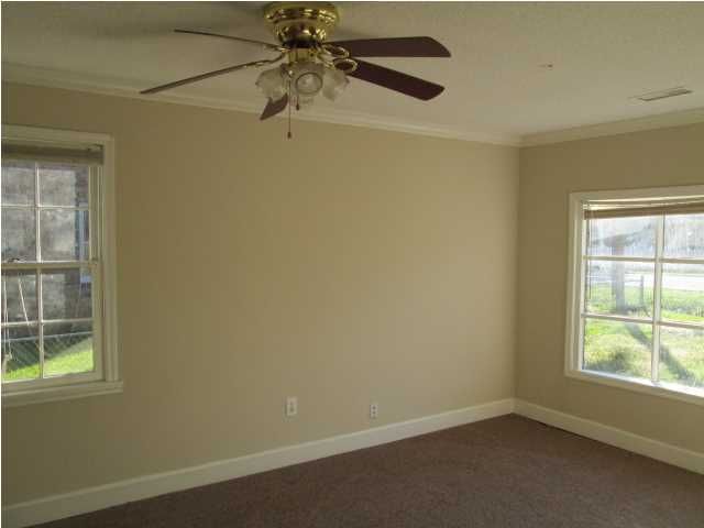 121 Robin St, Summerville, SC 29485