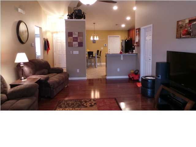 473 Dolphin Dr, Summerville, SC 29485