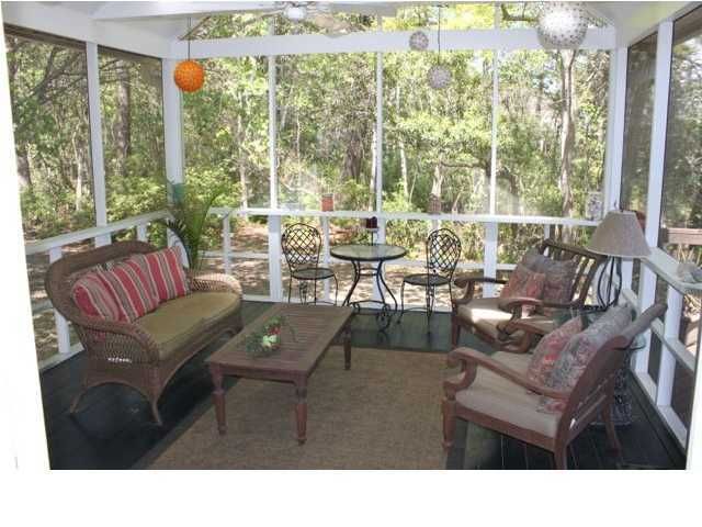 2076 Lewisfield Pl, Mount Pleasant, SC 29464