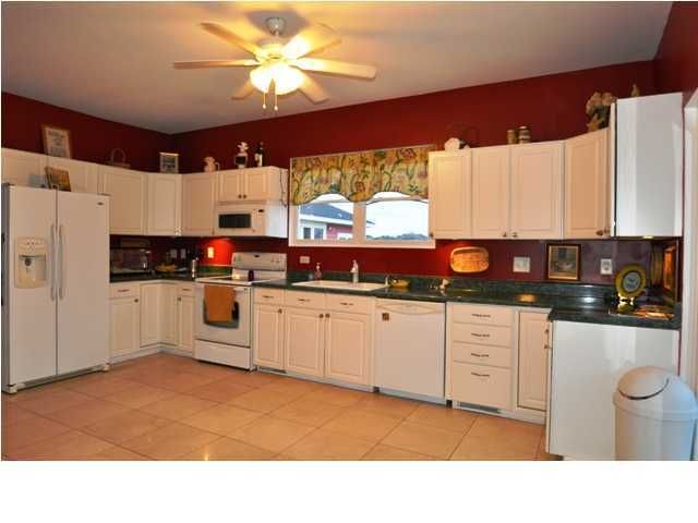 2110 Club View Ct, Charleston, SC 29412
