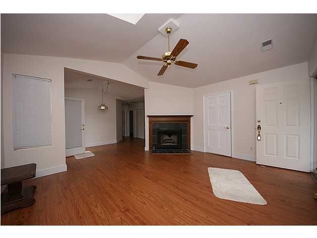 1328 Llewellyn Rd, Mount Pleasant, SC 29464