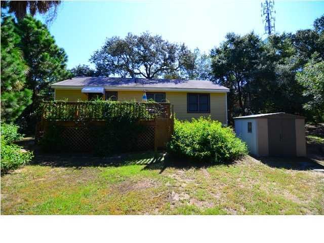 518 E Hudson Ave, Folly Beach, SC 29439