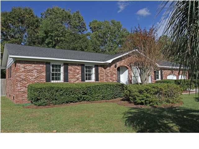 1592 Sanford Rd, Charleston, SC 29407