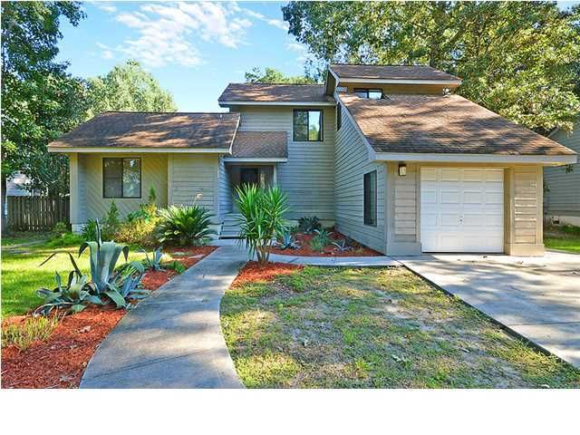 5 Pony Ln, Charleston, SC 29407