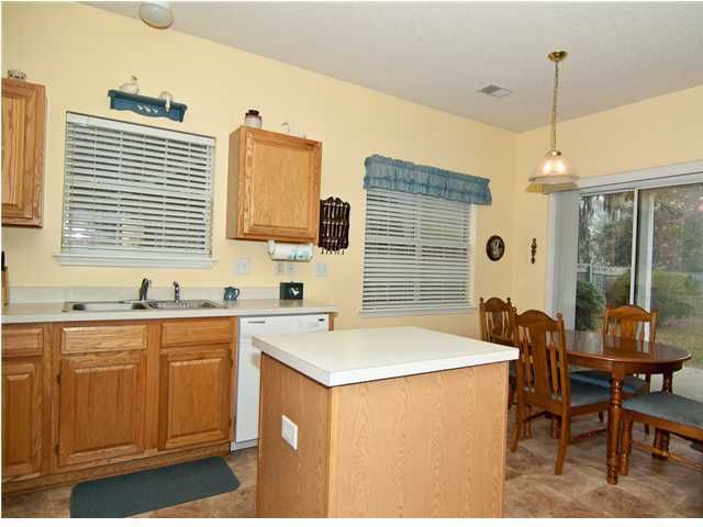 8507 Falling Leaf Ln, North Charleston, SC 29420