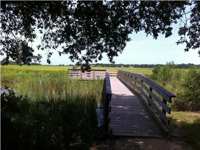 1557 Inland Ave, Charleston, SC 29412