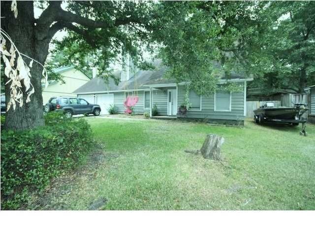 102 Broadmarsh Ct, North Charleston, SC 29418