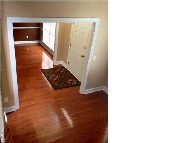 127 Melanie Ln, Summerville, SC 29485