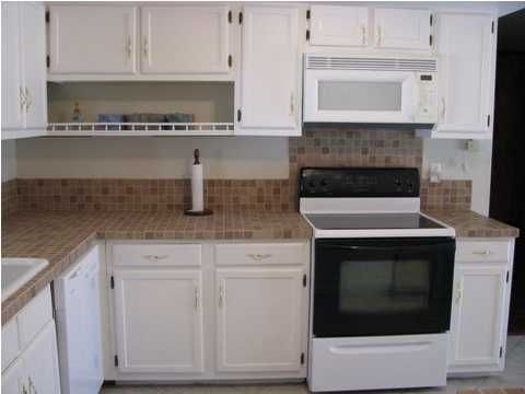 111 University Dr, Ladson, SC 29456