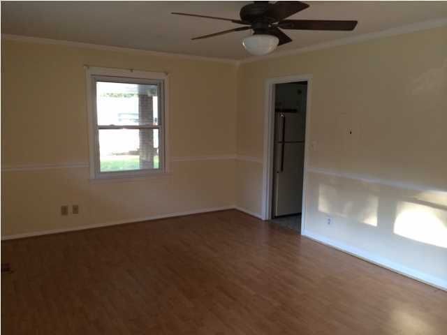 1111 Stratford Rd, Hanahan, SC 29410