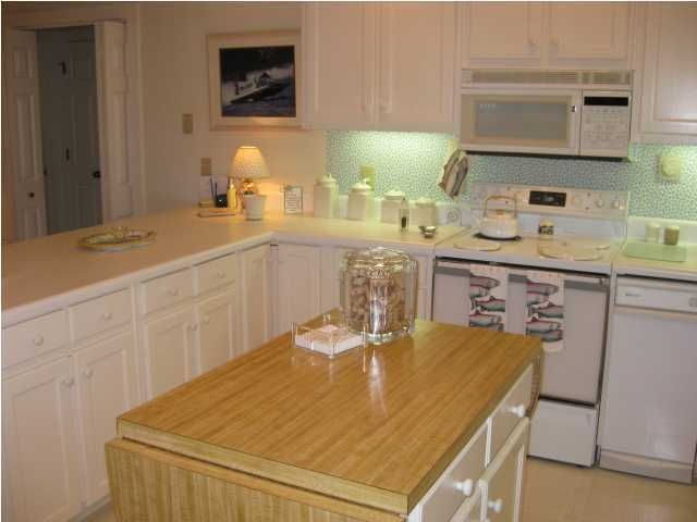 2310 Seabrook St, Edisto Beach, SC 29438