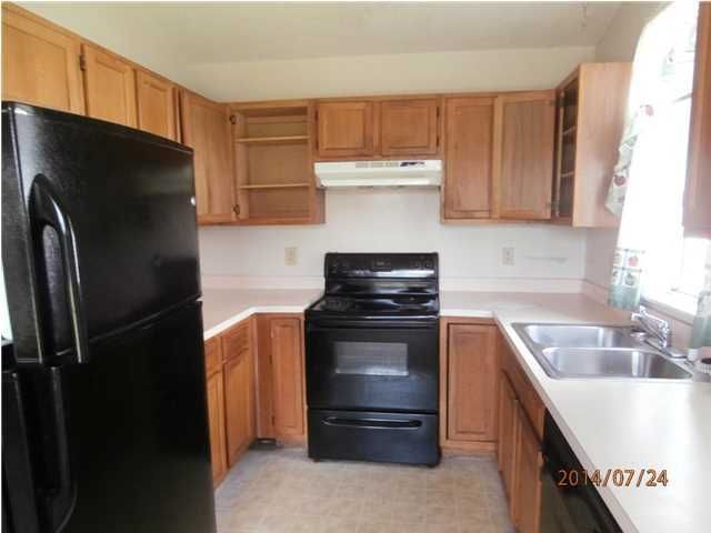 5170 Eastway St, North Charleston, SC 29418