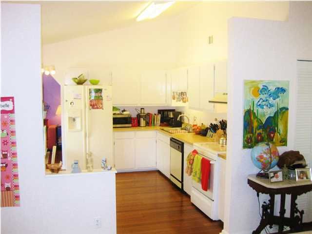 1084 Oakcrest Dr, Charleston, SC 29412