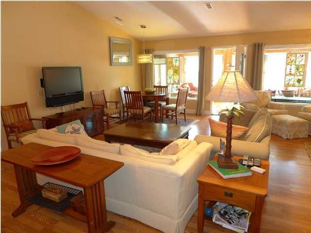 3407 Palmetto Blvd, Edisto Beach, SC 29438