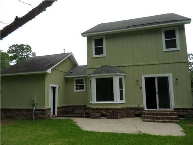 111 Clubhouse Rd, Summerville, SC 29483