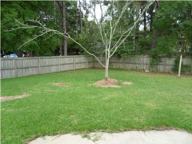 111 Clubhouse Rd, Summerville, SC 29483