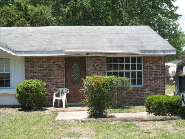 1622 Langston Dr, Johns Island, SC 29455