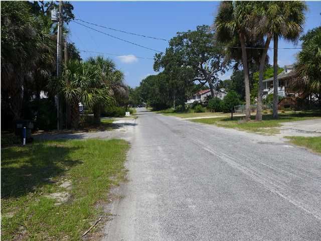 1416 Chancellor St, Edisto Beach, SC 29438