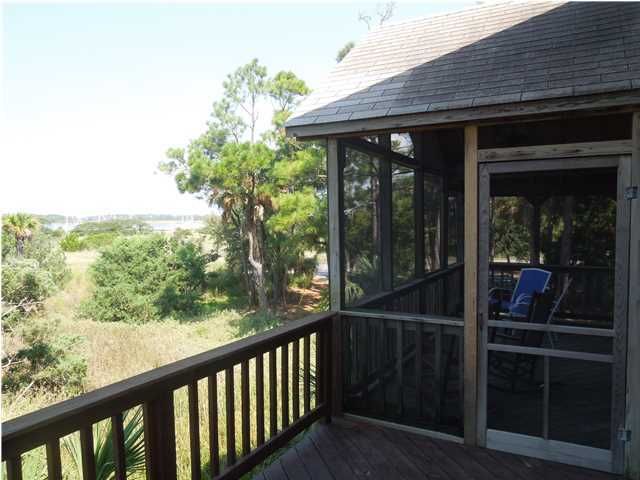 23 W 9th St, Folly Beach, SC 29439