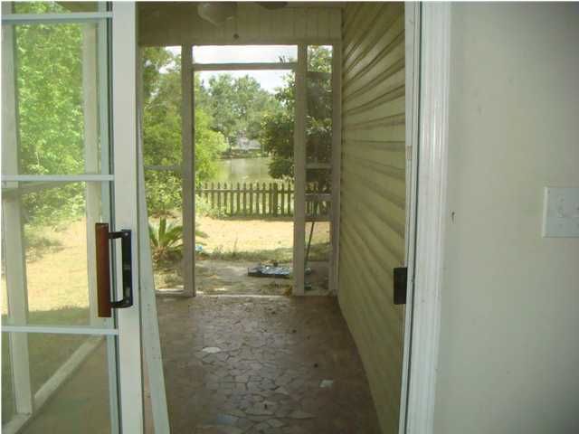 8504 Litchfield Dr, North Charleston, SC 29406