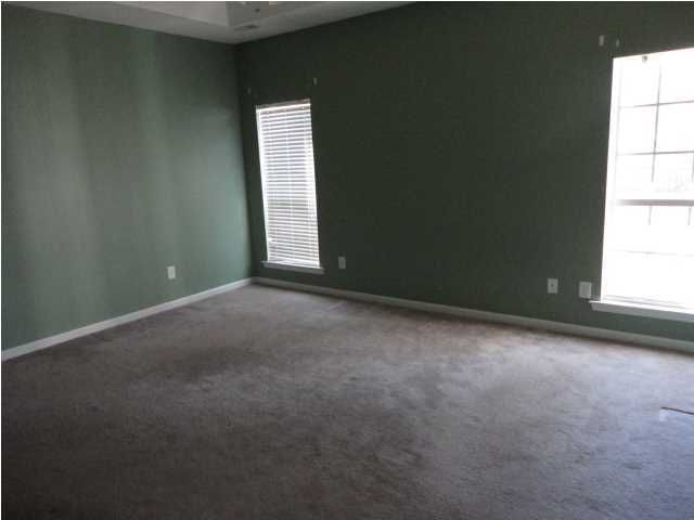 8568 Kennestone Ln, North Charleston, SC 29420