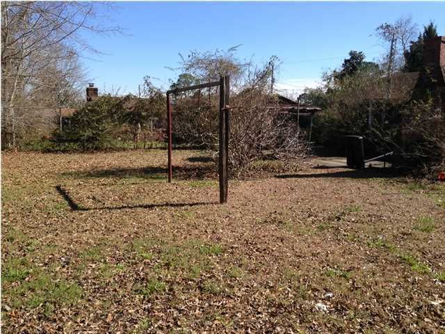 7660 Peggy Dr, North Charleston, SC 29418