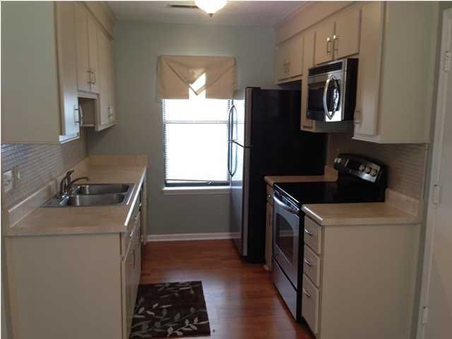 8145 N Ridgebrook Dr, North Charleston, SC 29420