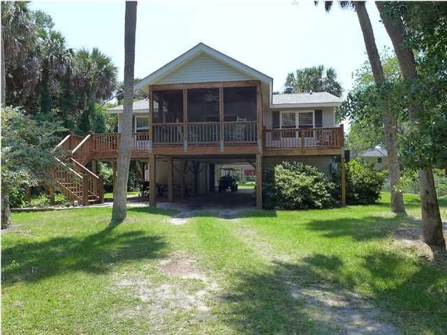 1212 Nancy St, Edisto Beach, SC 29438