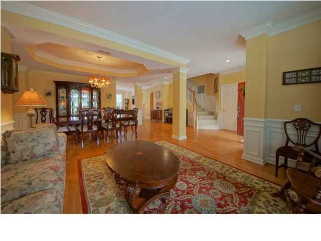 1122 Barfield St, Charleston, SC 29492