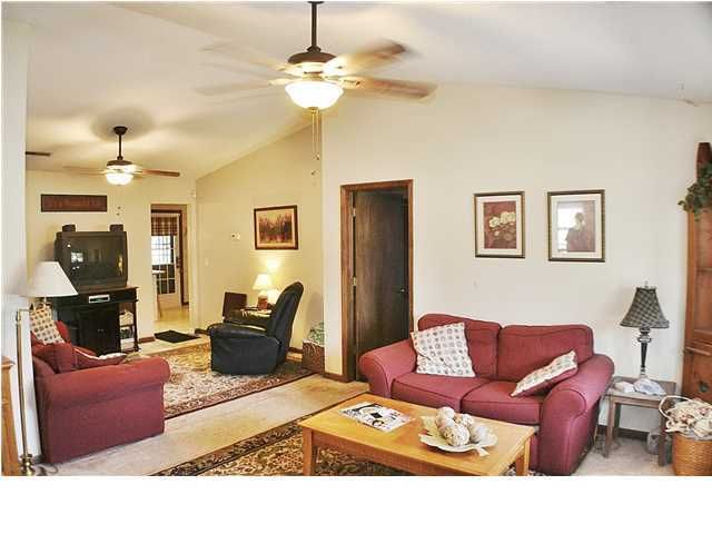 600 Crestwood Dr, Summerville, SC 29483