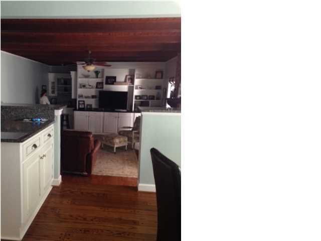 970 Harbortowne Rd, Charleston, SC 29412