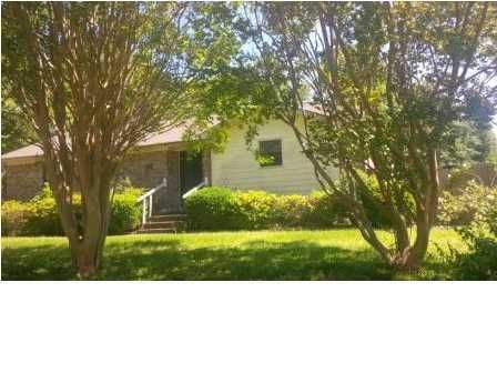 1507 Wakendaw Rd, Mount Pleasant, SC 29464