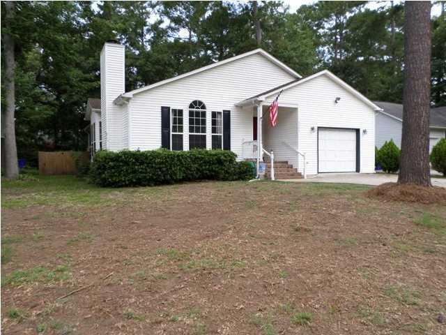3595 Walkers Ferry Ln, Johns Island, SC 29455