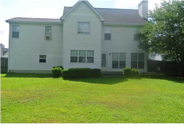 221 Ibis Ln, Goose Creek, SC 29445
