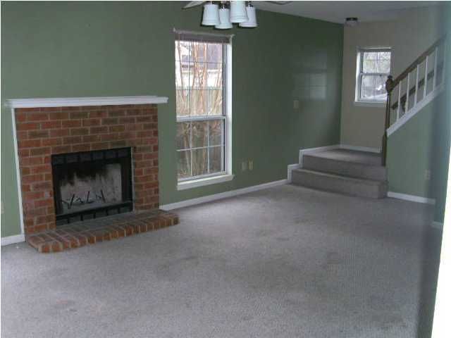 124 Chandler Dr, Ladson, SC 29456