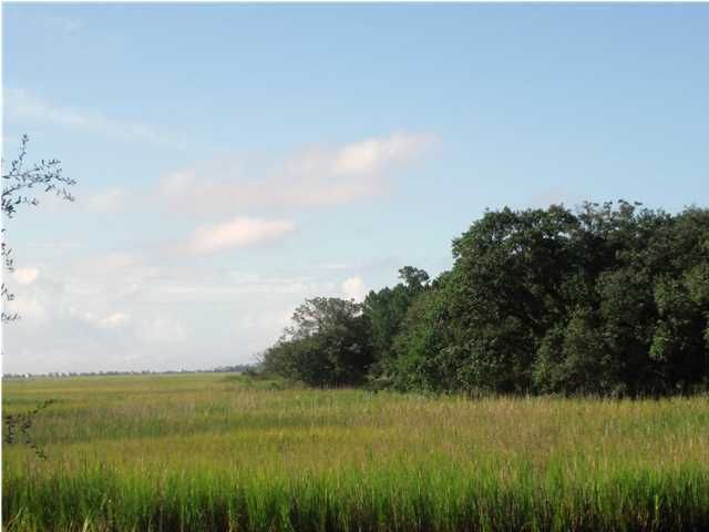 670 Port Cir, Charleston, SC 29412
