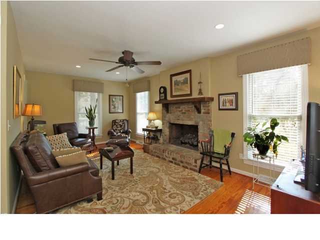 938 Stillwater Dr, Charleston, SC 29412